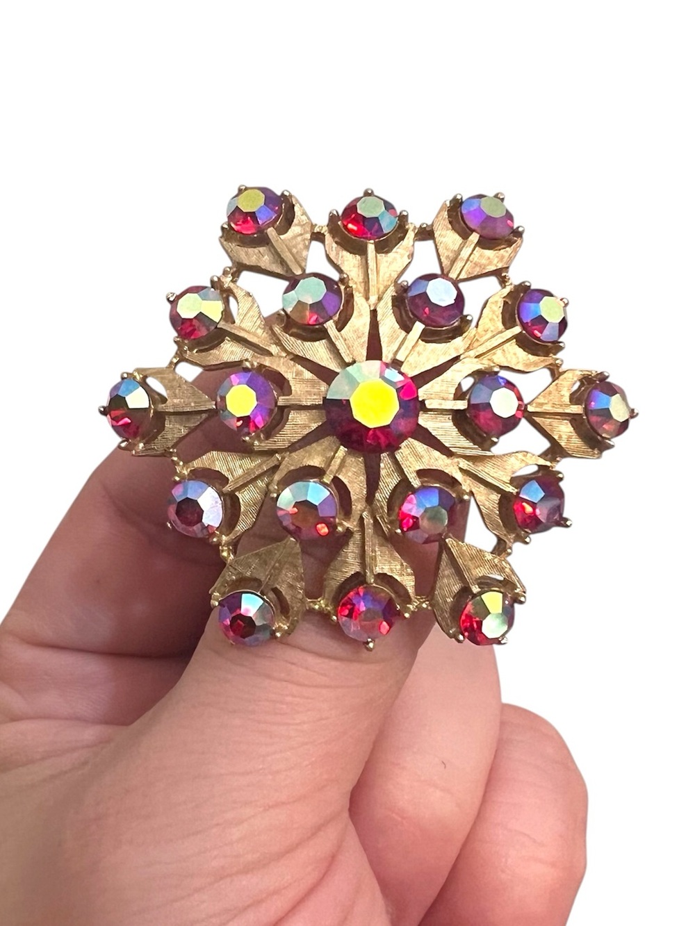 Kramer • Fuchsia Pink Aurora Borealis Rhinestone Starburst Brooch Pin Vintage